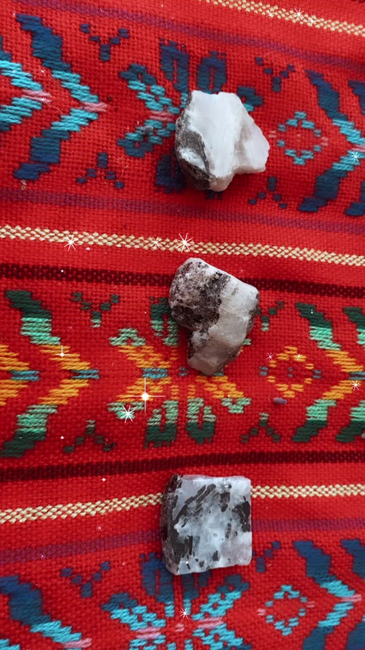 Raw Moonstone (Medium)